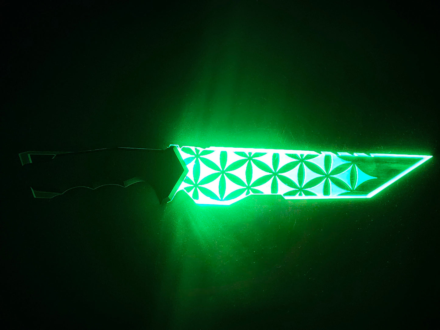 Goliath LED Knife