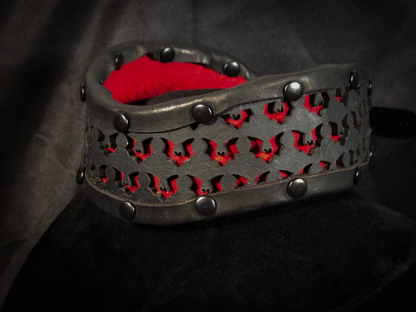 Bats Cutout Leather Collar
